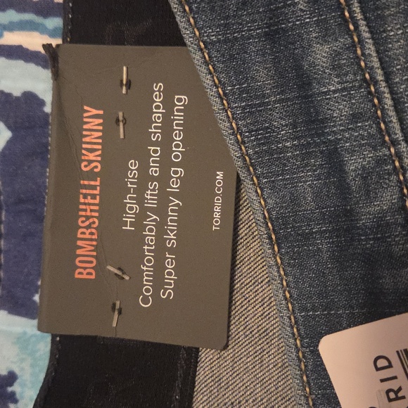 Torrid High Rise Button-Fly Blue Jeans - Picture 2 of 3